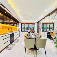 Bán Nhà Hẻm Đẹp Đường Bùi Viện Phường Phạm Ngũ Lão Quận 1, Dt: 3.8X15M, Tiện Xây Mới, Giá Bán 8.4 Tỷ