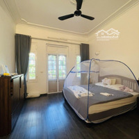 Cho Thuê Nhà Riêng Phố Đặng Thai Mai,Diện Tích240Mxdung 100M X 3.5 Tầng,Mặt Tiền8M, Có Sân Vườn, 35 Triệu