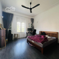 Cho Thuê Nhà Riêng Phố Đặng Thai Mai,Diện Tích240Mxdung 100M X 3.5 Tầng,Mặt Tiền8M, Có Sân Vườn, 35 Triệu