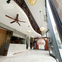 Bán Shophouse Chân Đế Cc Ngoại Giao Đoàn, 141M2, 2 Tầngmặt Tiền9M, Cho Thuê 60 Triệu/Th, Sổ Lâu Dài, 2X Tỷ
