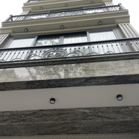 Cho Thuê Nhà Nguyên Căn - Mặt Phố Quán Thánh. Diện Tích: 50M2 X5 Tầng. Mt: 5,7M. Liên Hệ: 091 339 8001