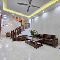 Cho Thuê Nguyên Căn Ngõ 293 Diện Tích 230M2X3 Tầng, Thạch Bàn, Long Biên, Chỉ 80 Triệuiệu/Tháng