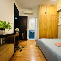 Cho Thuê Căn Hộ Dịch Vụ Trung Tâm Thành Phố Gần Pico Plaza Cộng Hoà