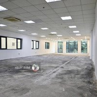 Cho Thuê Nhà Hoàng Đạo Thúy Cầu Giấydiện Tích100Mx 8Tmặt Tiền7M Thông Sàn Thang Máy Phù Hợp Nhiều Mô Hình