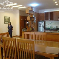 Bán Gấp Căn Hộ 90M2 - 2 Phòng Ngủtại Chung Cư 173 Xuân Thủy. Giá Bán 6,5 Tỷ. Full Đồ. Liên Hệ 0985 222 358