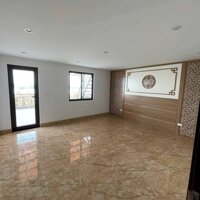 Tây Hồ, Phân Lô, Ô Tô Tránh, Gara, Ô Tô Chạy Vòng Quanh, Bán Nhà 6 Tầng, Dân Trí Cao, Yên Tĩnh, 11.8 Tỷ