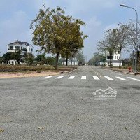 Bán Gấp Lô Đất Mặt Tiền Sông Kdc Bộ Công An Phạm Hữu Lầu. Diện Tích: 324M2. Giá: 129 Triệu/M2. Liên Hệ: 0938888299