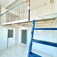 Phòng Cửa Sổ Đón Nắng, Máy Lạnh Sẵn - Ngay Sau Lưng Vincom, Ngã Tư Thủ Đức