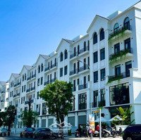 Bán Biệt Thự Song Lập 200M2 Giá Chỉ 25 Tỷ Tại Vinhomes Grand Park. Liên Hệ 0828030977 Thiện