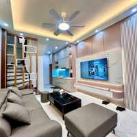 Bán Nhà 30M2 Bưởi + Võ Chí Công, Nhà Gần Phố Mới Đẹp Ở Luôn Đủ Công Năng