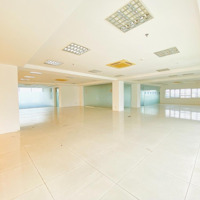 Cho Thuê Văn Phòng Khu Trung Tâm Phường 4, Tân Bìnhdiện Tích1400M2, Giá Thuê 150 Triệu Đồng/Tháng