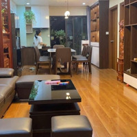 Gia Đình Cần Bán Căn Hộ Chung Cư Hateco.diện Tích107M2 Gồm 3 Ngủ, 2 Vệ Sinh. Giá Chào 5, Xxtỷ