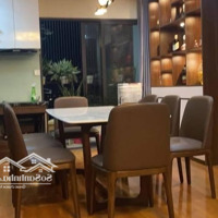 Gia Đình Cần Bán Căn Hộ Chung Cư Hateco.diện Tích107M2 Gồm 3 Ngủ, 2 Vệ Sinh. Giá Chào 5, Xxtỷ