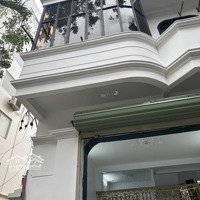 Bán Nhà Mặt Phố Lý Nam Đế Rộng 44M Mặt Tiền 5.3M. Nhà Thoáng 3 Mặt Của Tướng Quân Đội Về Hưu