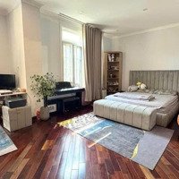 Cho Thuê Biệt Thự Compound Đường Xuân Thủy Phường Thảo Điền Q. 2 - Nhà 4 Tầng 600M2 Hồ Bơi Sân Vườn