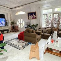 Cho Thuê Biệt Thự Compound Đường Xuân Thủy Phường Thảo Điền Q. 2 - Nhà 4 Tầng 600M2 Hồ Bơi Sân Vườn