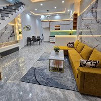 Ngộp Vốn Cần Bán Nhà Vũ Ngọc Phan, Phường 13, Bình Thạnh. Giá Bán 3.52Tỷ/80M2. Có Sân Đậu Ôtô, Btct