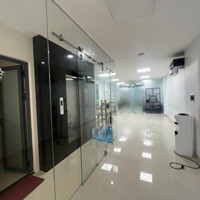Cho Thuê Văn Phòng Công Ty, Ngay Vành Đai, An Khánh, Thủ Đức. 250M2, Chỉ 28 Tr, Sẵn Nội Thất