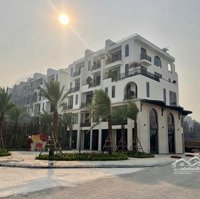 Chính Chủ Cần Bán Căn Biệt Thự Vip 2 Mặt Tiền Hướng Đông Nam Tại Vaquarius Văn Giang