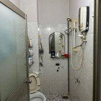 Bán Gấp Nhà 3 Tầng Hẻm Đoàn Văn Bơ, Cn 42,3M2, Ngang 3,8M - Giá Thấp Hơn Giá Thị Trường