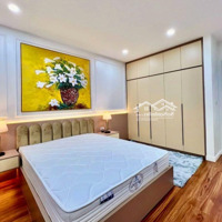 Bán Nhà Tập Thể Giảng Võ, Ba Đình, 85M2, 2 Ngủ, 2 Vệ Sinh 2 Ban Công, Ô Tô Đỗ Cửa, Nhà Đẹp, Ở Ngay