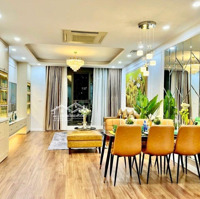 Bán Nhà Tập Thể Giảng Võ, Ba Đình, 85M2, 2 Ngủ, 2 Vệ Sinh 2 Ban Công, Ô Tô Đỗ Cửa, Nhà Đẹp, Ở Ngay