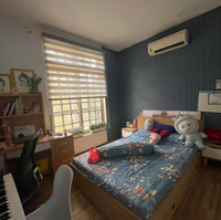 Biệt Thự Siêu Đẹp, 7Mx24M, 4 Tầng,Hẽm Xe Hơivip Nguyễn Trọng Tuyển, Tặng Toàn Bộ Nội Thất.