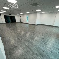 Đống Đa - Vp 90M2 17 Triệu. View Full Kính Nhiều Ánh Sáng, Ô Tô Đỗ Cửa