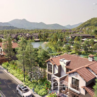 Đón Đầu Sóng, Biệt Thự View Hồ Cao Cấp 354M2, 13 Tỷ, Intercontinental Vận Hành Đẳng Cấp Quốc Tế