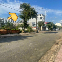 Hàng Hot! Hạ Giá Lô 240M2 - 3,2Ty (Full Thổ) Đối Diện Tthc Huyện, Kcn Nhơn Trạch 2 - Kdc Đông Đúc
