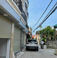 Bán Nhà Ngõ Thông Ô Tô Vào Nhà View Hồ Điều Hòa Cách Ql6 Chỉ 600M. 5 Tầng 36M2, 3.85 Tỷ. 0966929600
