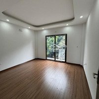 Bán Nhà 34M2 Giá Bán 3Tỷ 980 Triệu Nhà 5 Tầng Cạnh Chợ , Các Trường Học , Đại Nam , Ubnd , Ô Tô Cạnh Nhà