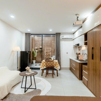 Căn Hộ Dịch Vụ Full Từ A-Z Ngay Cách Mạng Tháng 8 - Bảy Hiền - Có Chỗ Đậu Oto Qua Đêm