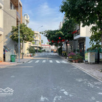 Bán Đất Rẻ Ngay Vincom 550 Tp Dĩ An Cách Tphcm 5Km