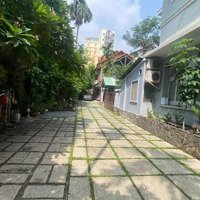 Cho Thuê Biệt Thự 800M2Mặt Tiềnkhu Vip Nguyễn Văn Thủ - Hai Bà Trưng. Đa Kao .Q1 Giá 220 Triệu