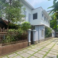 Cho Thuê Biệt Thự 800M2Mặt Tiềnkhu Vip Nguyễn Văn Thủ - Hai Bà Trưng. Đa Kao .Q1 Giá 220 Triệu