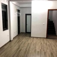 Chính Chủ Cho Thuê 2 Tầng 2 Mặt Tiền Trần Hưng Đạo