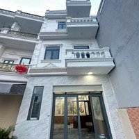 Siêu Phẩm Nhà 2 Lầu Hoàn Công Chỉ 3.3 Tỷ Vị Trí: Phường Hóa An, Tp. Biên Hoà