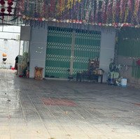 Bán Nhà Mặt Phố Tiện Kính Doanh Mua Bán