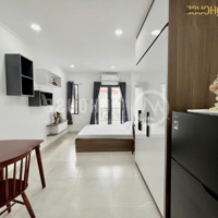 Căn Hộ Luxury Balcony Full Nt Mới 100% Thang Máy, Bảo Vệ 24/24 Ngay Hutech