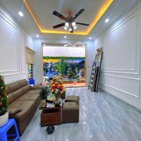 Bán Nhà Phố Đào Tấn Ba Đình 7 Tâng Thang Máy Ngõ Thông Gần Phố Gần Ô Tô Nhà Mới Đẹp Ở Luôn.