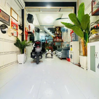 Bán Nhà Hoàng Diệu Quận 4 - 3 Tầng - 33M2 - 3 Tỷ Nhỉnh - Hẻm 4M - Khu Dân Trí Cao