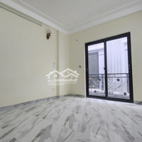 Bán Nhà Riêng Tại Đông La, 30 M2X 5 Tầng. Đường Chính Rộng 10M. Giá Bán 3.7 Tỷ Có Thương Lượng