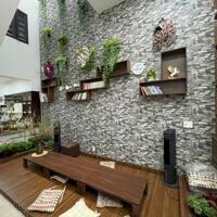 Siêu Phẩm Hiếm Có.Nhà 140mx 3 tầng độc lập đường Trung Hành Lê Hồng Phong.Giá Rẻ