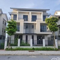 Mở Bán Biệt Thự Song Lập 180M2 Ngay Khu Công Nghệ Cao Kinh Doanh Sầm Uất Tại Vsip Từ Sơn Bắc Ninh