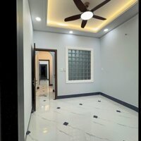  Gấp bán, Mới Cóng, Sát mặt tiền, Cạnh HXH, Phạm Văn Chí, Quận 6, 45m2, 3 tầng, 3 PN, Chỉ nhỉnh 5 tỷ xíu