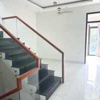 Chính Chủ gửi bán nhà 3 tầng MT Giáp Văn Cương,P Hòa Minh,Quận Liên Chiểu