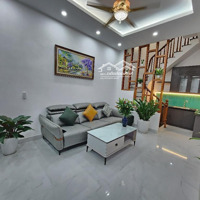 Bán Gấp Nhà Định Công Thượng , Q.hoàng Mai ,Diện Tích40M2 X 5 Tầng ,Mặt Tiền4.5M , Giá Nhỉnh 6 Tỷ , Gần Oto.