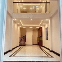 Bán Nhà Nguyễn Văn Cừ, Gara Ô Tô, 33M2, 6Tầng, Mặt Ngõ Ô Tô Thông Ngọc Lâm, Mới Tinh, 6X Tỷ