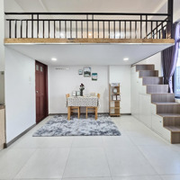 Cho Thuê Căn Hộ Gác Cửa Sổ Trời Full Nội Thất Mặt Tiền Đường Âu Cơ
